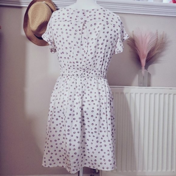 Vintage Peace Sign Button Down Dress with Pockets - Picture 8 of 16